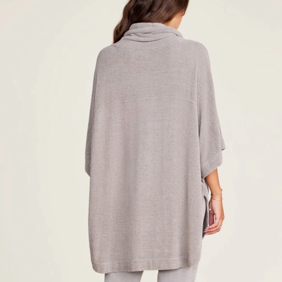 BAREFOOT DREAMS CozyChic Ultra Lite Weekend Poncho in Nickel - Picture 3 of 6